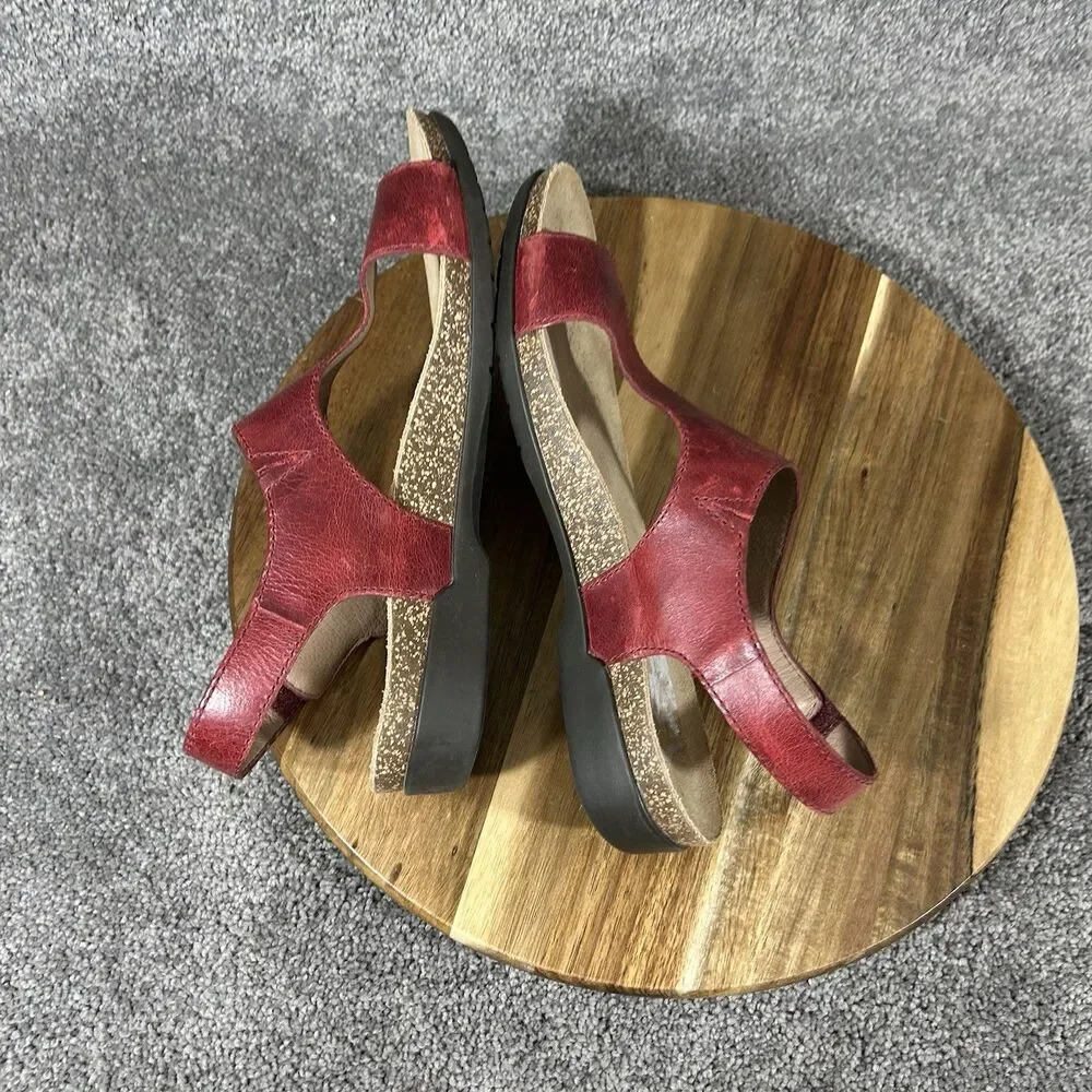 Dansko Reece Women's Size EU 38 Cinnabar Waxy Red Leather Toe-Loop Sandals Used